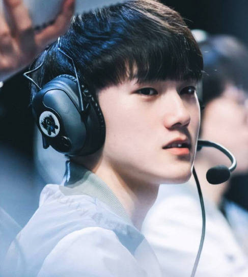 【战报】2021KPL春季赛常规赛第二轮W1D2，TES 1-3 佛山GK